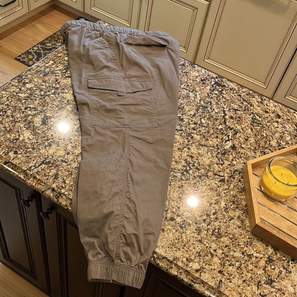 Sonoma Stretch Waist and Cuff Cargo Pants - Picture 2 of 4